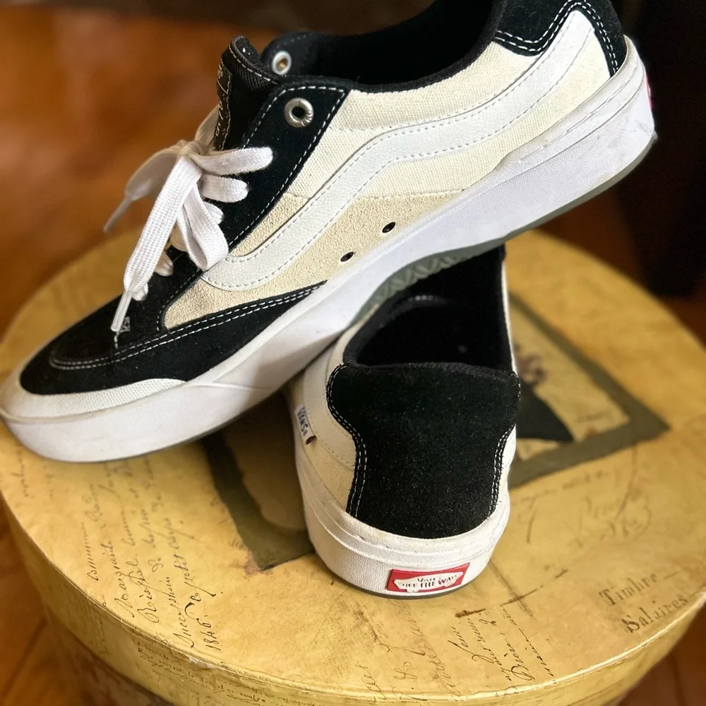 Vans Black and White Sneakers - Picture 3 of 3